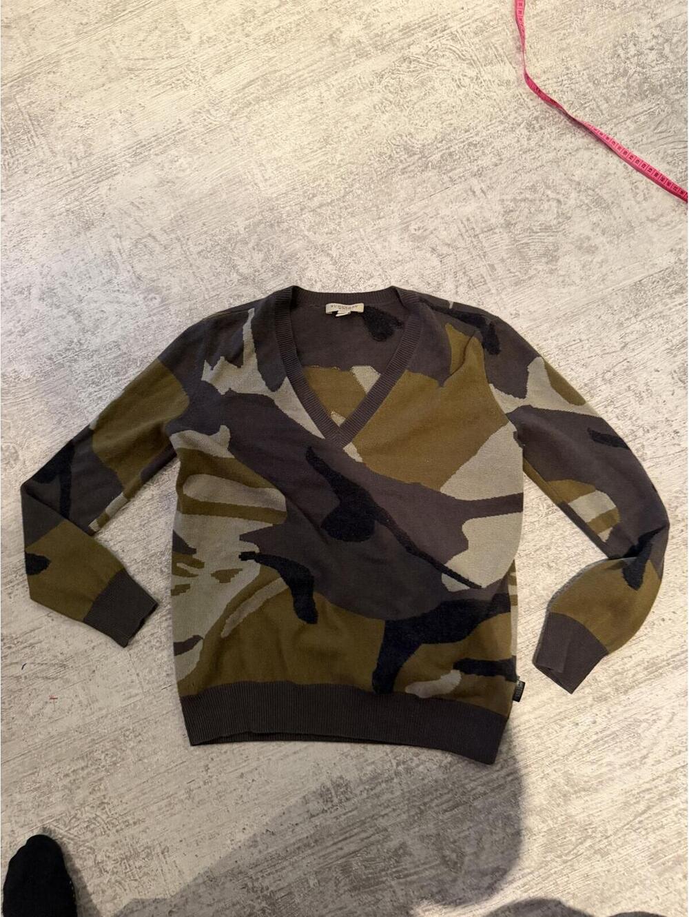 Burberry 100% Cashmere Camoflauge Sweater see description - Picture 2 of 7